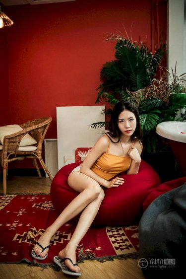童颜巨乳后嫩妹女男玩